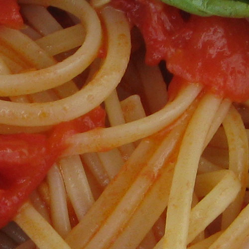 Spaghetti al pomodoro, (particolare).